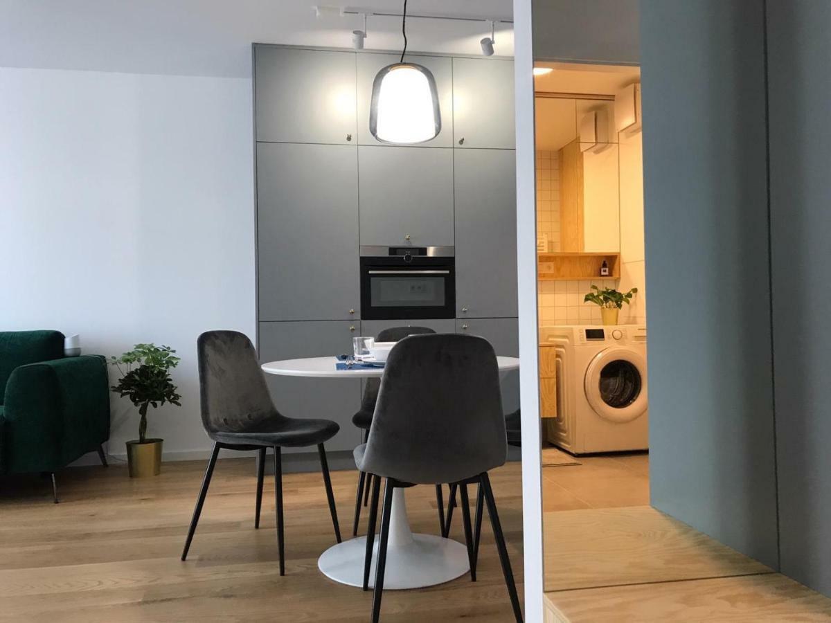 New Modern Urban Apartment Μπρατισλάβα Εξωτερικό φωτογραφία