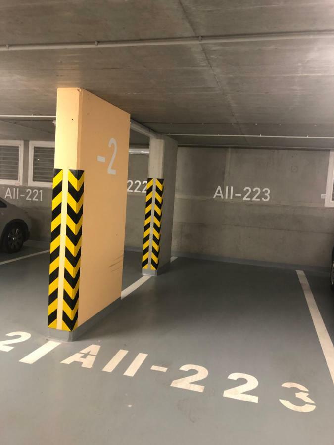 New Modern Urban Apartment Μπρατισλάβα Εξωτερικό φωτογραφία